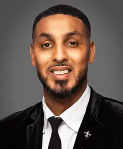 Ryan Hollins is a ten-year veteran of the NBA, having played for nine different organizations. He was drafted by the Charlotte Bobcats at number 50 overall in 2006 and amassed over 1100 rebounds and 1900 points in his career. Hollins was part of four different playoff teams, including the Boston Celtics in 2012 which reached the Eastern Conference Final. A notable fact, he is the Clippers all-time leader in true field goal percentage.

This California native played collegiately at UCLA where he helped lead the Bruins to the 2006 NCAA Championship. During UCLA’s championship run, Ryan was named the Oakland Regional’s Most Outstanding Player after registering 14 points and 9 rebounds in a 50–45 victory against the Memphis Tigers. Hollins graduated with a degree in history from UCLA.

Following his playing career, Ryan served as an analyst and host on ESPN, ESPN Radio, ESPN Radio Los Angeles, NBA TV, Fox Sports 1, Fox Sports Radio, Fox Sports Los Angeles, and most recently has worked as a College Basketball analyst for CBS.

Hollins resides in Northridge, California along with his wife and four children.